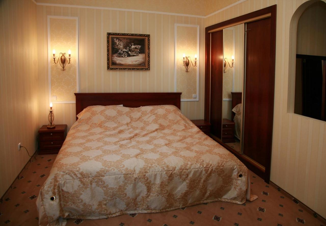 Optima Collection Park Hotel Ivano-Frankivsk Ngoại thất bức ảnh