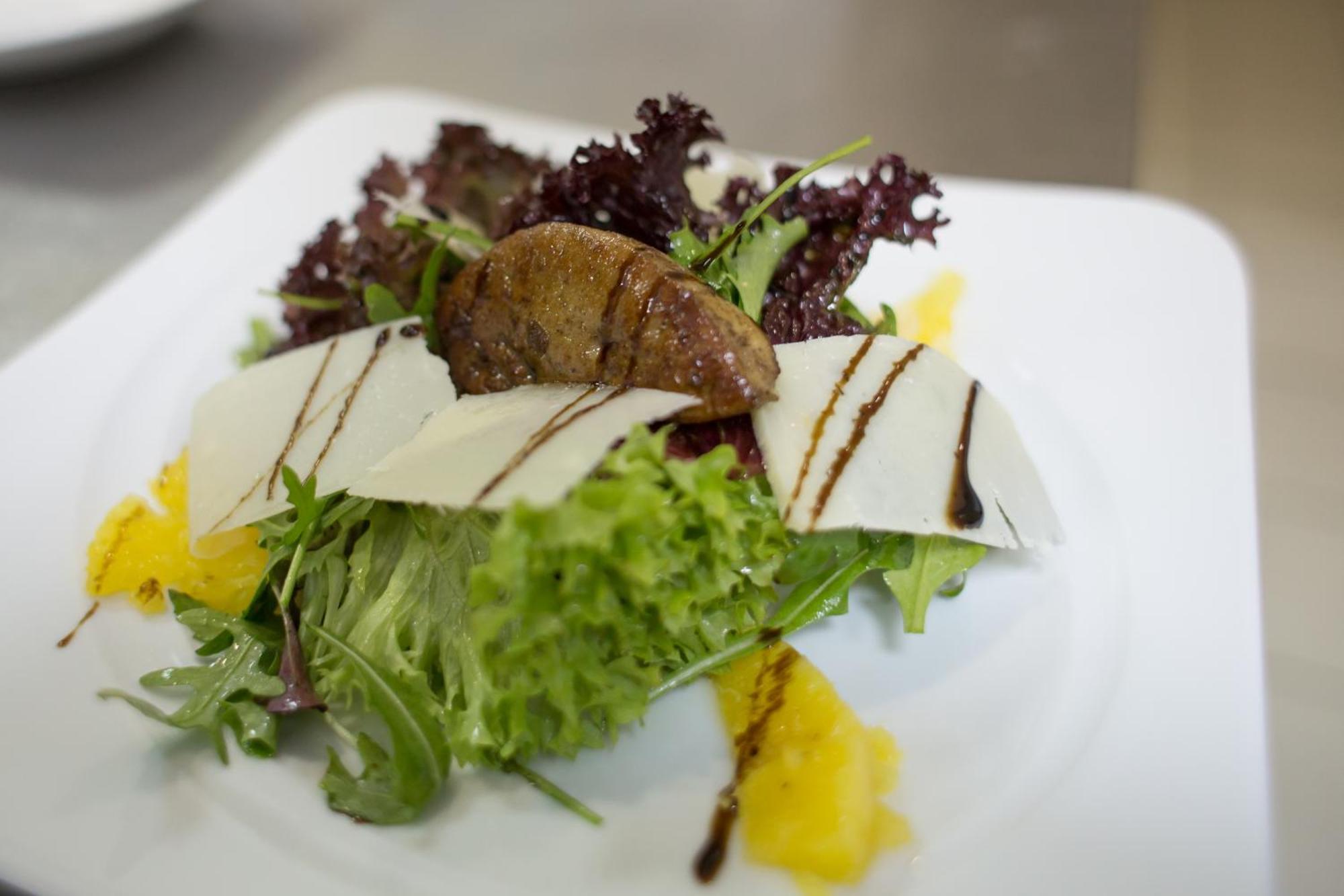 Optima Collection Park Hotel Ivano-Frankivsk Ngoại thất bức ảnh